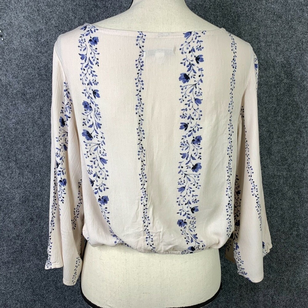 American Eagle Outfitters Cream and Blue Blouse - Picture 2 of 10